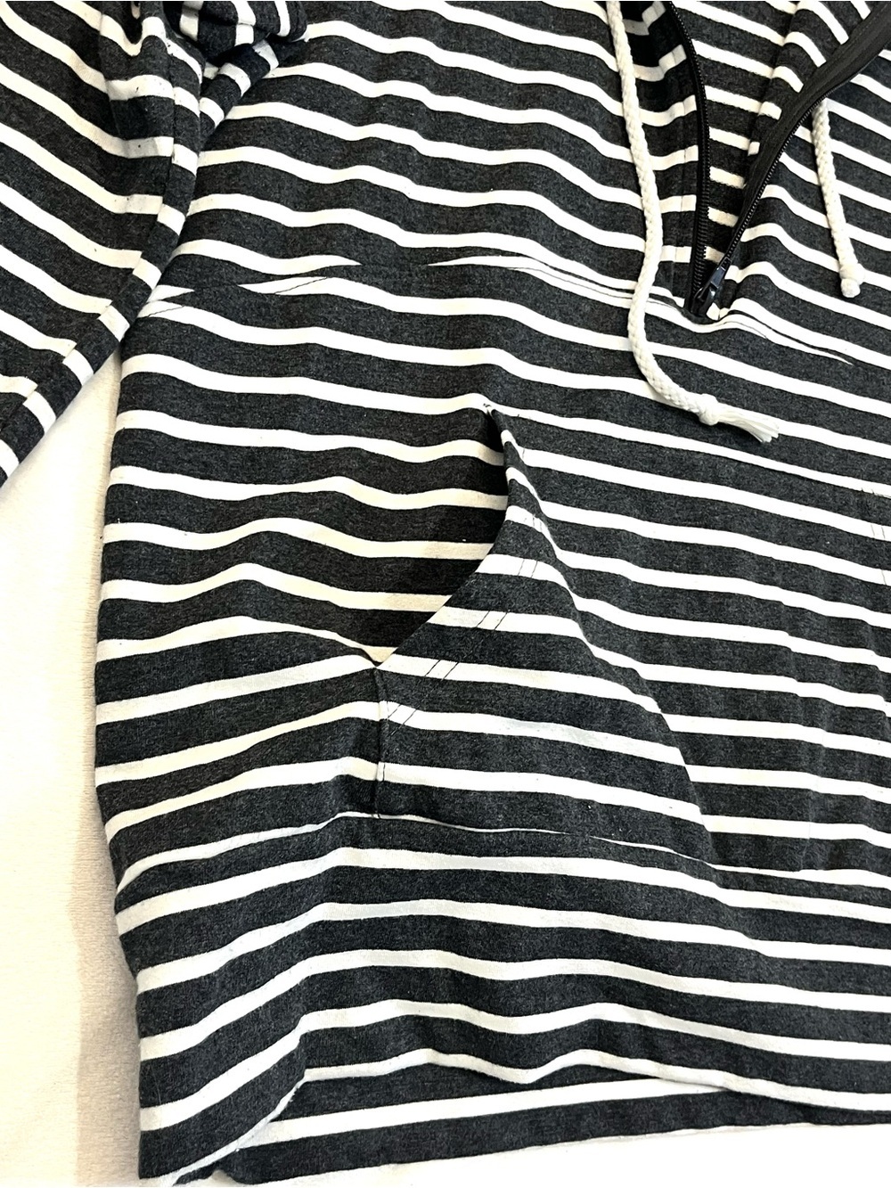 Vanilla Bay Women’s Dark Gray and White Striped Half-Zip Drawstring Hoodie XL - Picture 6 of 16